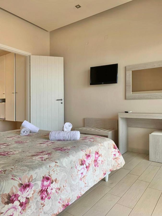 Saradari Beach Hotel - Adults Only 헐소니소스 외부 사진